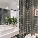 Efe - 3 Bedrooms In Lapa * リスボン